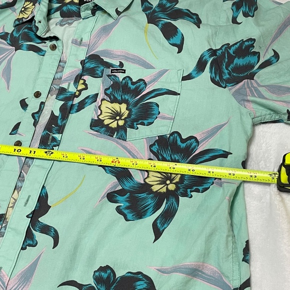 Volcom Men's Button  Hawaiian Print Collared Short Sleeve Green/ Blue Shirt XL - Picture 9 of 13